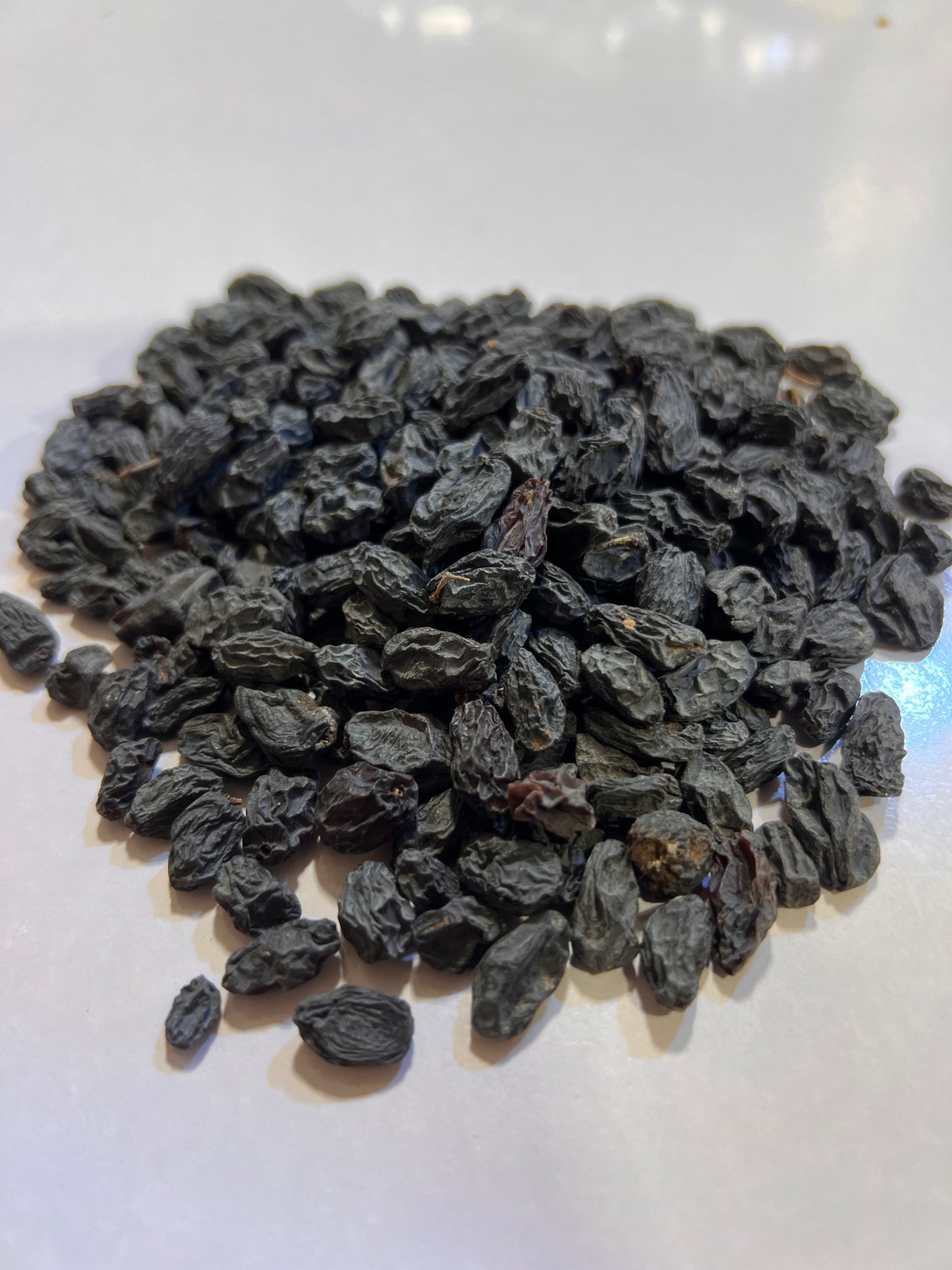 Black Kishmish Draakh (Black Raisins)