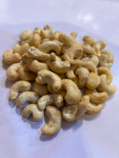 Kaju (Cashews)